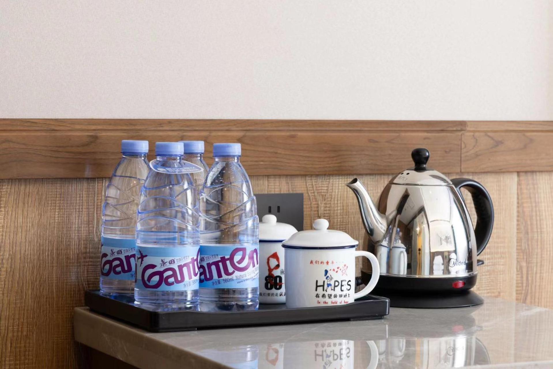 Nost Algia Hotel Near Beijing Panjiayuan Antique Market- Beijing Happy Valley, Cbd, China Zun And Sanlitun, Tian'Anmen Square, Free Ice Cream, Mineral Water, Coffee, Snacks And Laundry Service, Free Gymnastic, English Communication Well Luaran gambar