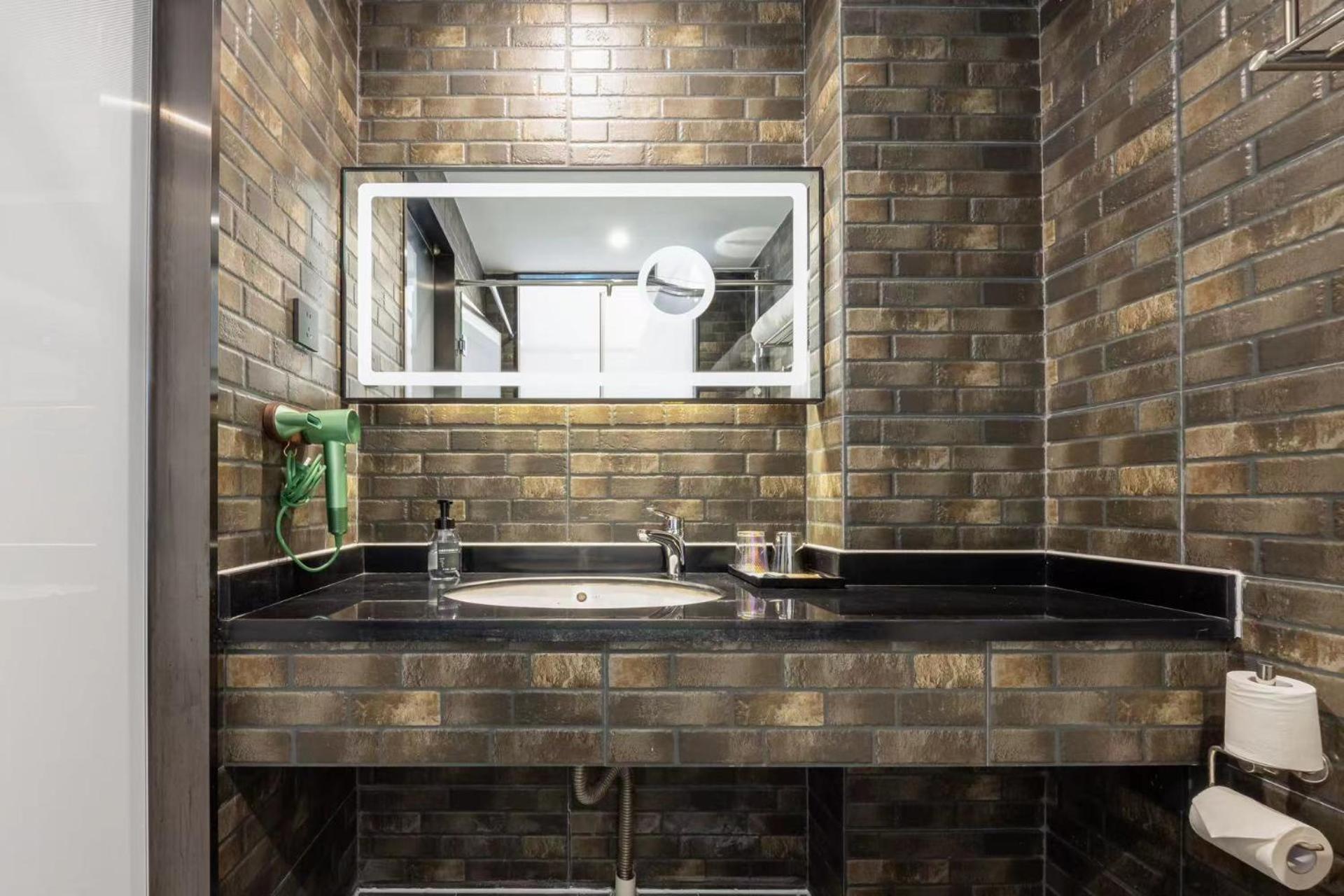 Nost Algia Hotel Near Beijing Panjiayuan Antique Market- Beijing Happy Valley, Cbd, China Zun And Sanlitun, Tian'Anmen Square, Free Ice Cream, Mineral Water, Coffee, Snacks And Laundry Service, Free Gymnastic, English Communication Well Luaran gambar