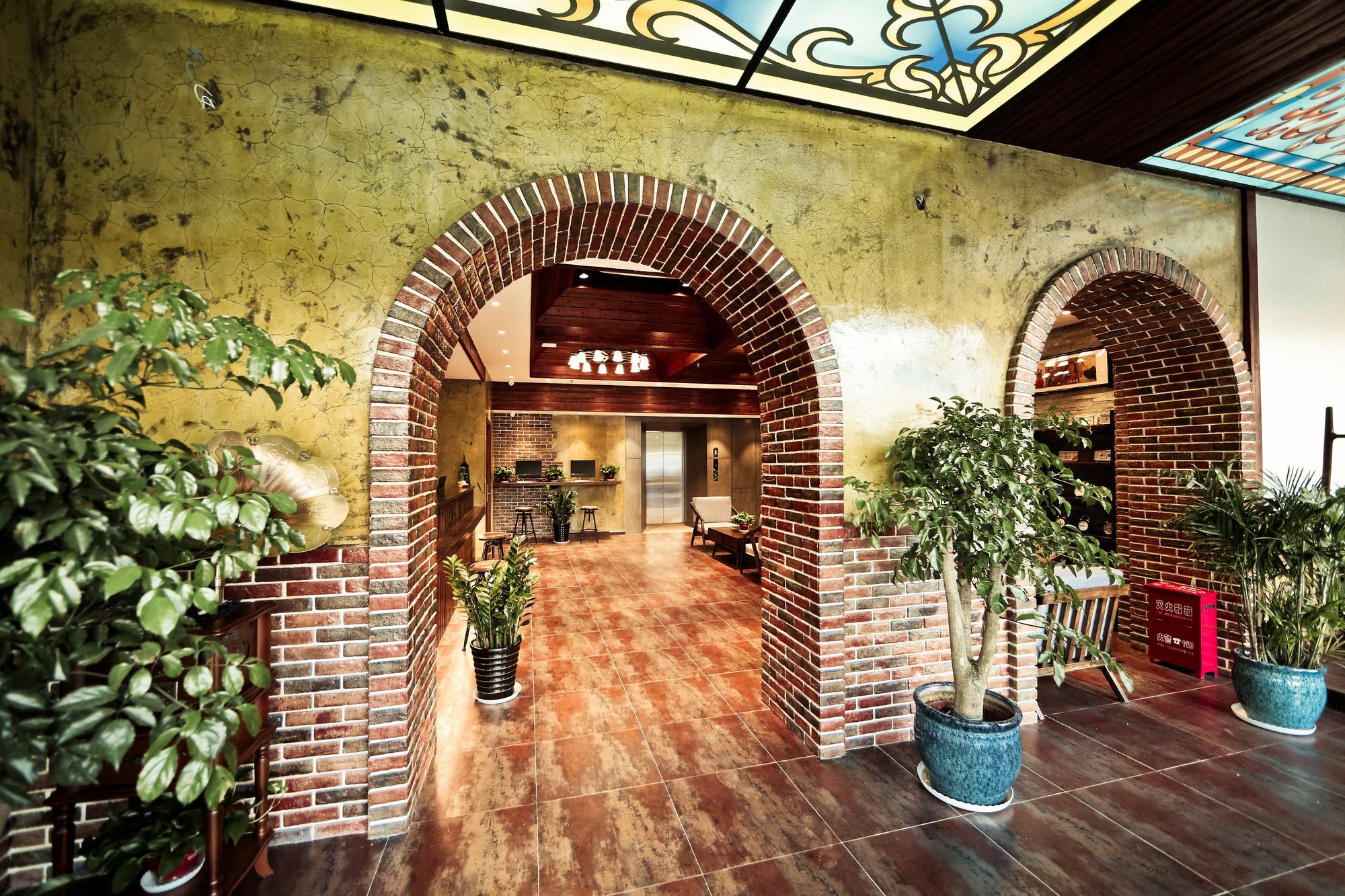 Nost Algia Hotel Near Beijing Panjiayuan Antique Market- Beijing Happy Valley, Cbd, China Zun And Sanlitun, Tian'Anmen Square, Free Ice Cream, Mineral Water, Coffee, Snacks And Laundry Service, Free Gymnastic, English Communication Well Luaran gambar
